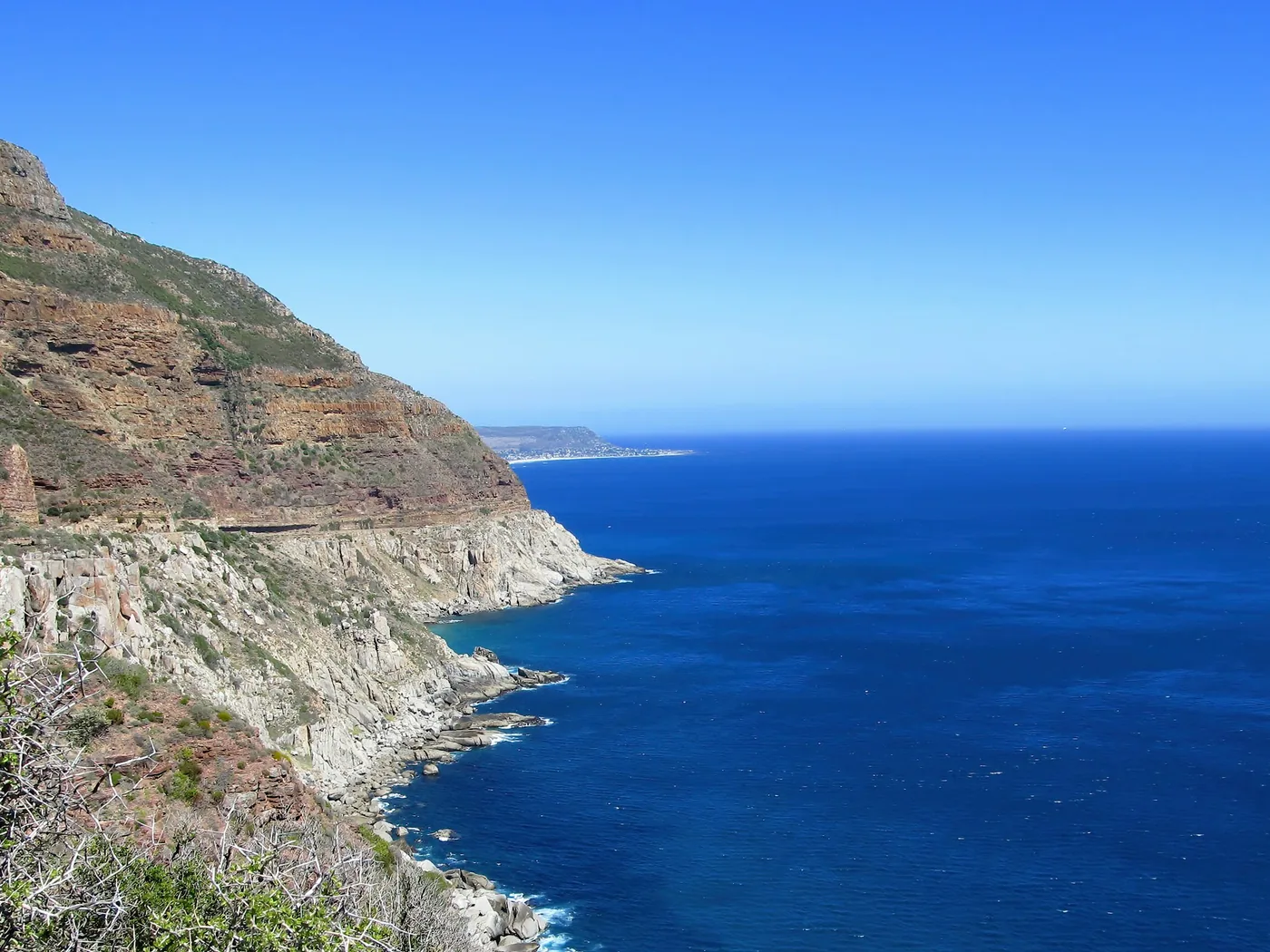 The winding coastal road of Chapman's Peak Drive